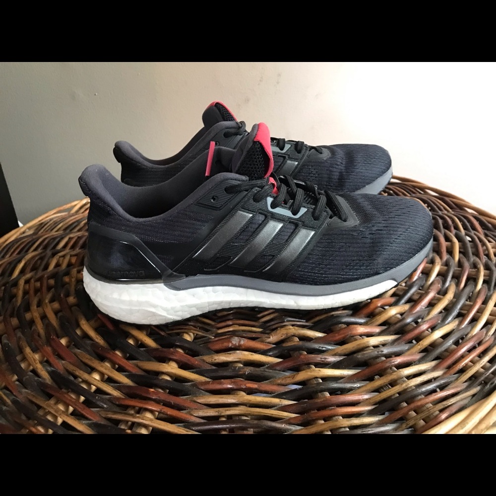 Adidas sneakers woman sz 7.5